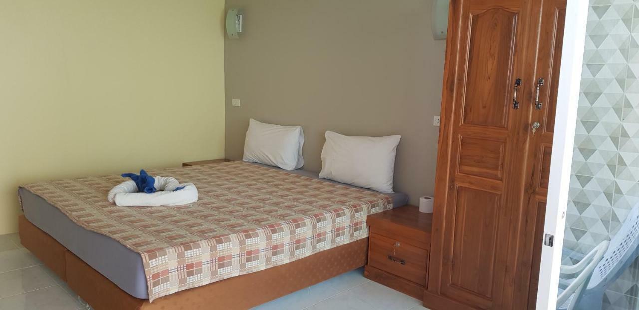 Spy Home Khao Lak Esterno foto